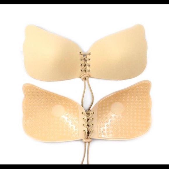 Nude Adhesive Bra - Picture 3 of 5